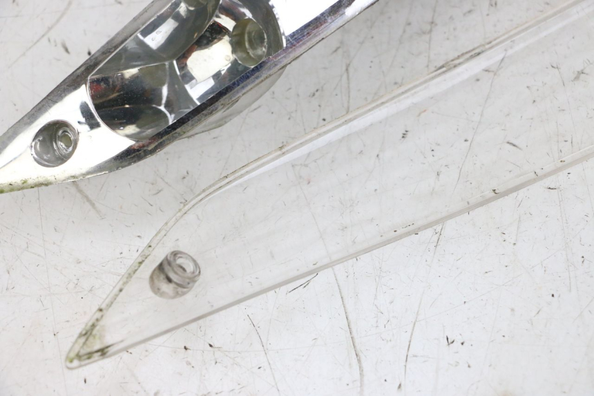 photo de LINKS VORDERES BLINKLICHT PIAGGIO ZIP 2T 50 (2009 - 2019) - Alternative Perspektive