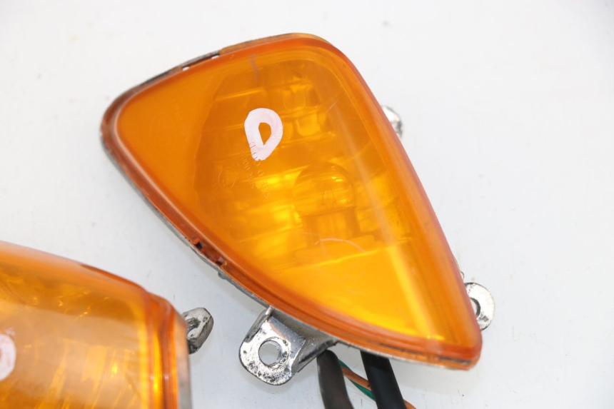 photo de VORNE BLINKER GINELLI LJ50QT 2T 50 (2009 - 2012)