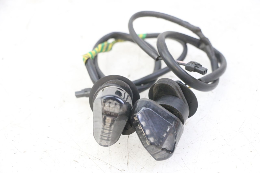 photo de VORNE BLINKER PIAGGIO MP3 LT 300 (2010 - 2016)