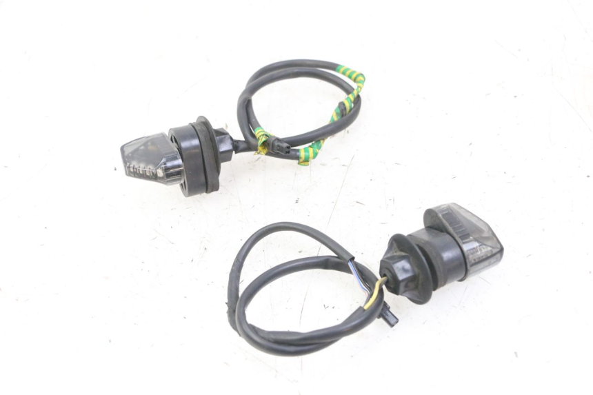 photo de VORNE BLINKER PIAGGIO MP3 LT 300 (2010 - 2016)