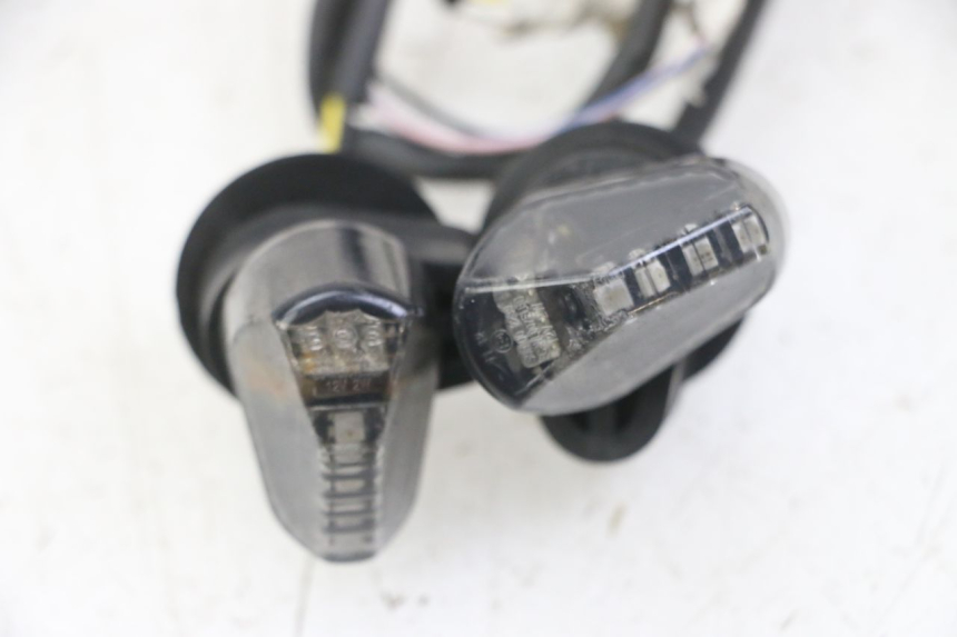 photo de VORNE BLINKER PIAGGIO MP3 500 (2011 - 2015)