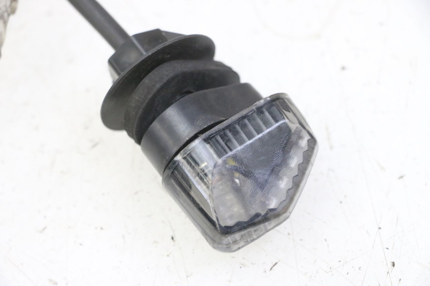 photo de VORNE BLINKER PIAGGIO MP3 500 (2011 - 2015)