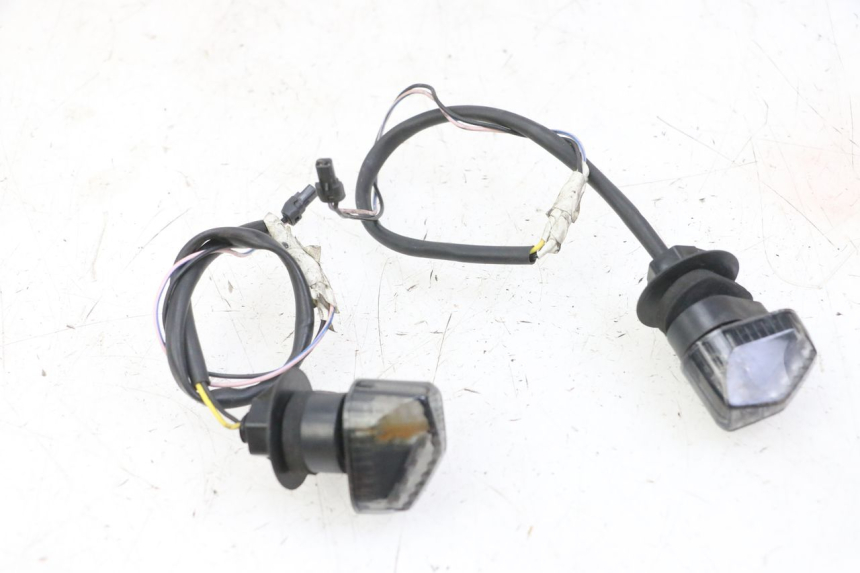 photo de VORNE BLINKER PIAGGIO MP3 500 (2011 - 2015)
