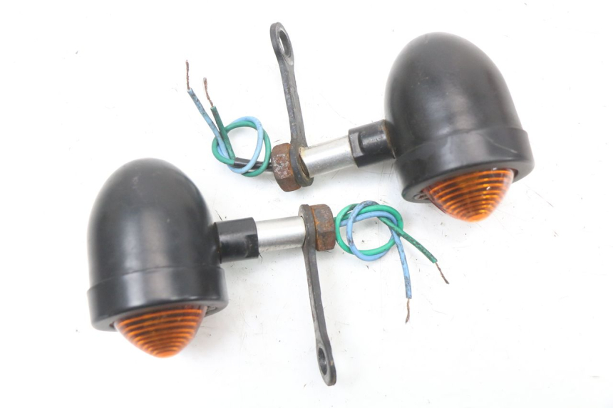 photo de VORNE BLINKER HARLEY DAVIDSON SPORTSTER XL CUSTOM 1200 (2003 - 2004)