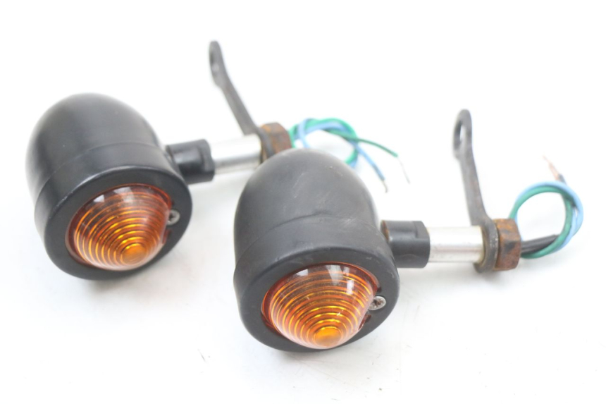 photo de VORNE BLINKER HARLEY DAVIDSON SPORTSTER XL CUSTOM 1200 (2003 - 2004)