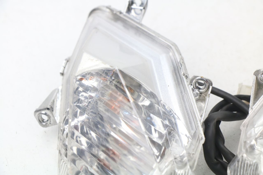 photo de VORNE BLINKER RAZZO STEED 125 (2012 - 2018)