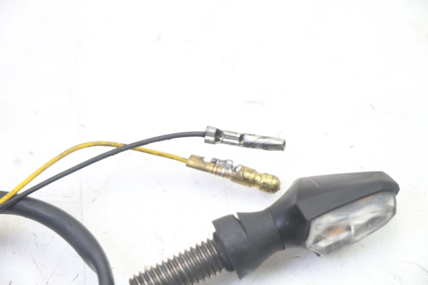 photo de VORNE BLINKER SUZUKI SV S 650 (2003 - 2009)