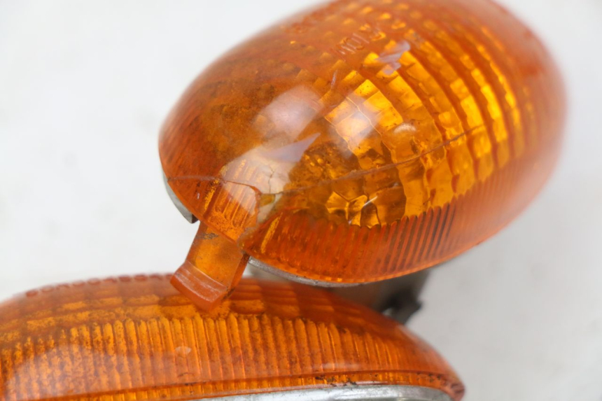 photo de VORNE BLINKER PIAGGIO TYPHOON 50 (1993 - 1999) - Zoom auf Gebrauchszustand