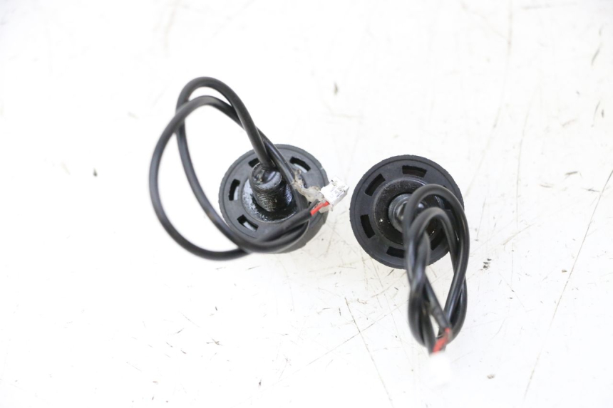 photo de VORNE BLINKER DUALTRON VICTOR LIMITED 1