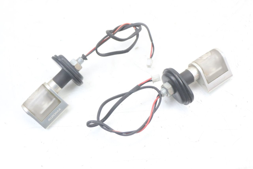 photo de VORNE BLINKER YAMAHA XJ6 ABS 600 (2008 - 2016)