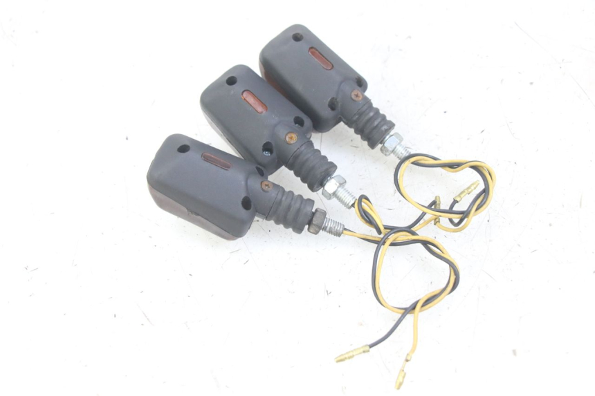 photo de VORNE BLINKER YAMAHA XJN DIVERSION 600 (2000 - 2003)