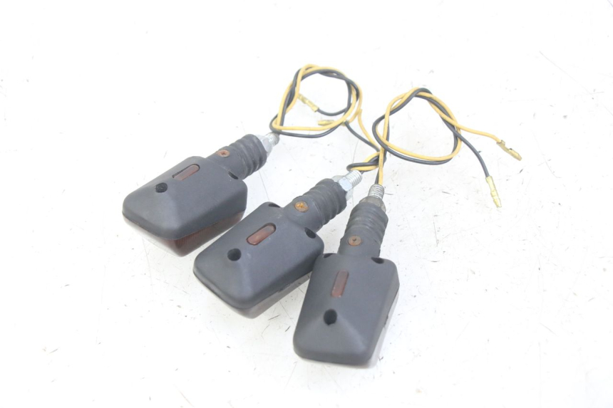 photo de VORNE BLINKER YAMAHA XJN DIVERSION 600 (2000 - 2003)