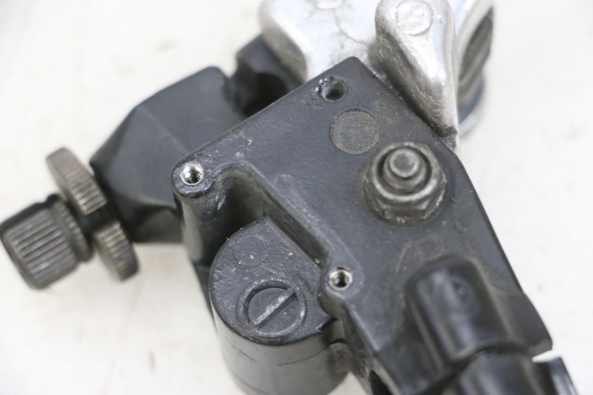 photo de KUPPLUNGSPUMPE KAWASAKI ZR 7 750 (1999 - 2001) - Technische Nahaufnahme