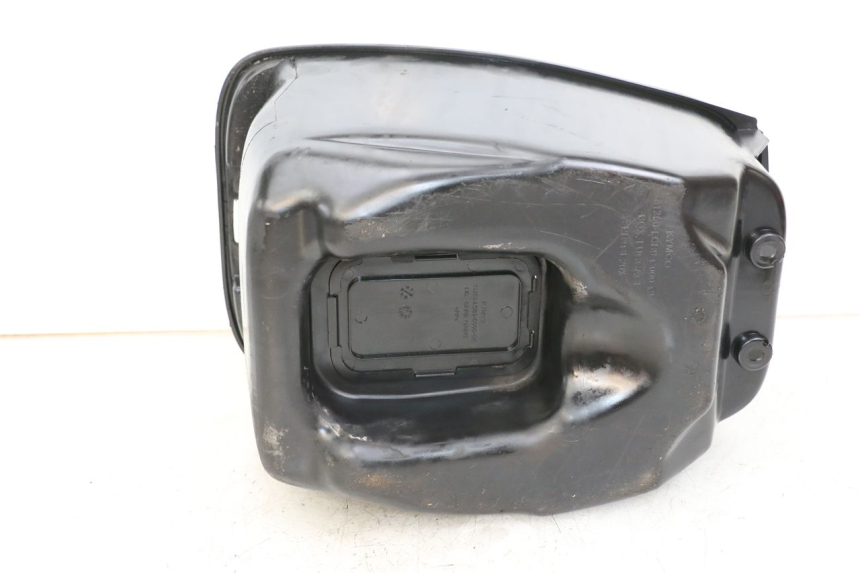 photo de SITZBANKABDECKUNG KYMCO AGILITY 4T 50 (2005 - 2018) - Detailansicht des Bauteils