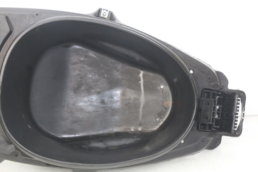 photo de SITZBANKABDECKUNG APRILIA SR LC 50 (1997 - 2004)