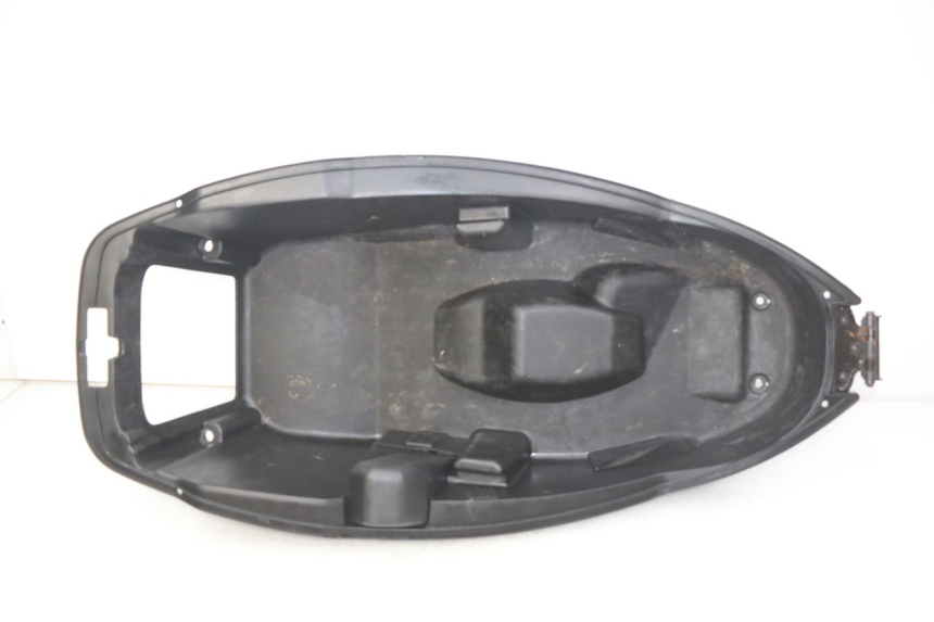 photo de SITZBANKABDECKUNG PEUGEOT CITYSTAR 2T 50 (2018 - 2021) - Hauptansicht