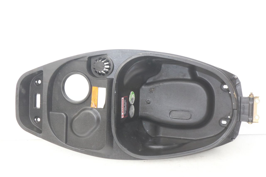 photo de SITZBANKABDECKUNG JM MOTORS EVOLIS 4T 50 (2018 - 2022)
