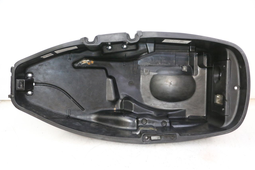 photo de SITZBANKABDECKUNG HONDA FES S-WING SWING ABS 125 (2007 - 2015)