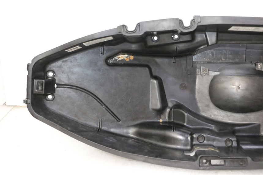photo de SITZBANKABDECKUNG HONDA FES S-WING SWING ABS 125 (2007 - 2015)