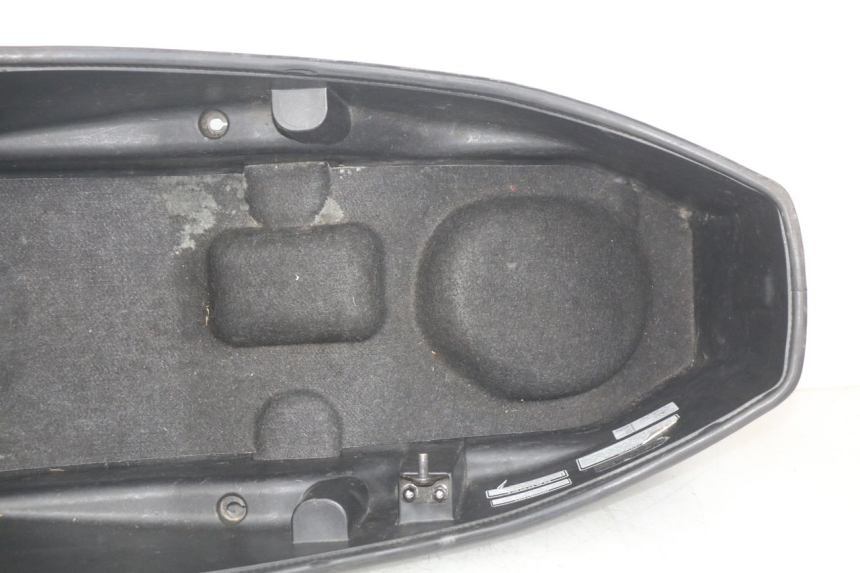 photo de SITZBANKABDECKUNG SYM GTS EFI 125 (2012 - 2016)