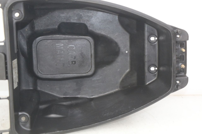 photo de SITZBANKABDECKUNG KYMCO AGILITY RS 4T 50 (2009 - 2013)