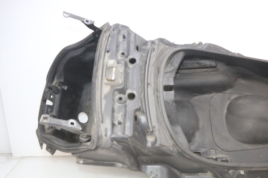 photo de SITZBANKABDECKUNG PIAGGIO MP3 LT 300 (2010 - 2016) - Oberflächenzustand und Material