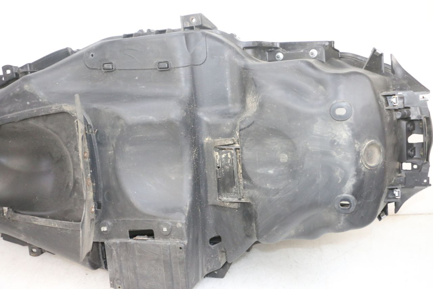 photo de HELMFACH PIAGGIO MP3 RL 250 (2007 - 2010) - Kennzeichnungen und Originalreferenzen