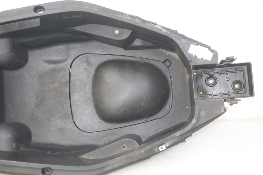 photo de SITZBANKABDECKUNG GILERA NEXUS 125 (2007 - 2009)