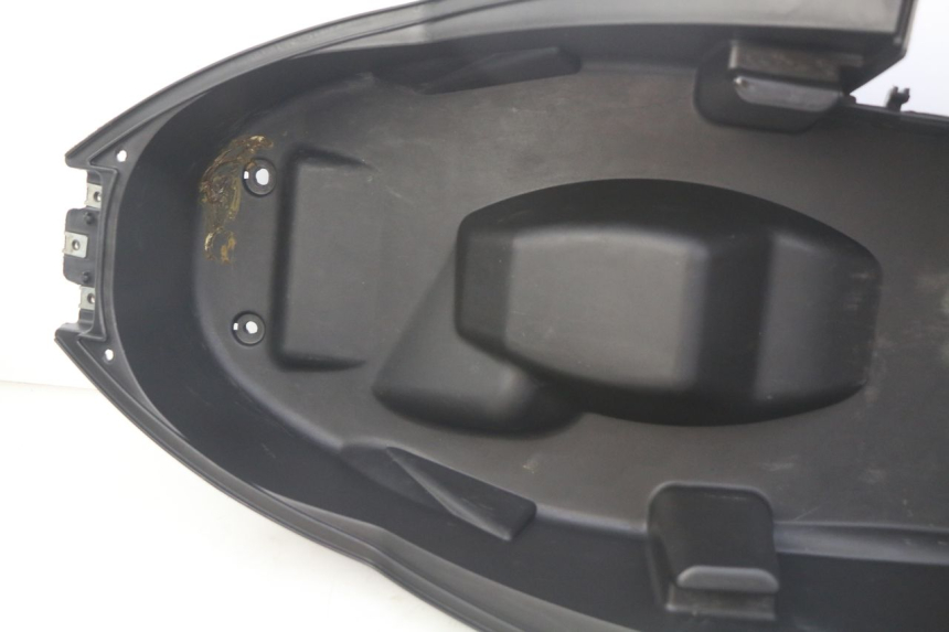 photo de SITZBANKABDECKUNG PEUGEOT CITYSTAR 125 (2011 - 2017)