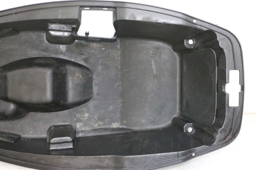 photo de SITZBANKABDECKUNG PEUGEOT CITYSTAR 50 (2013 - 2017)