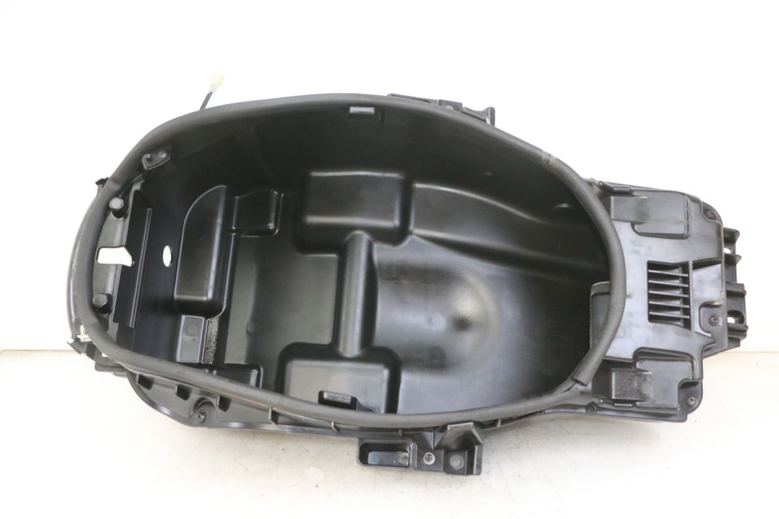photo de HELMFACH PEUGEOT SATELIS 125 (2013 - 2018)