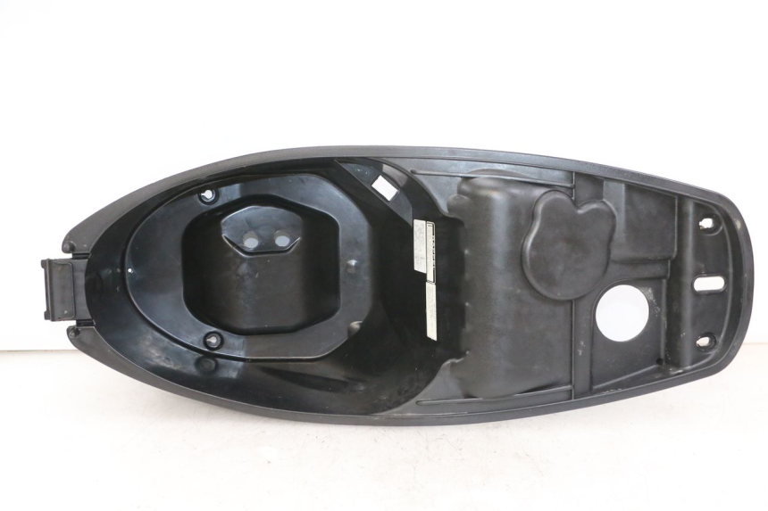 photo de SITZBANKABDECKUNG PEUGEOT TWEET 4T 50 (2014 - 2019)