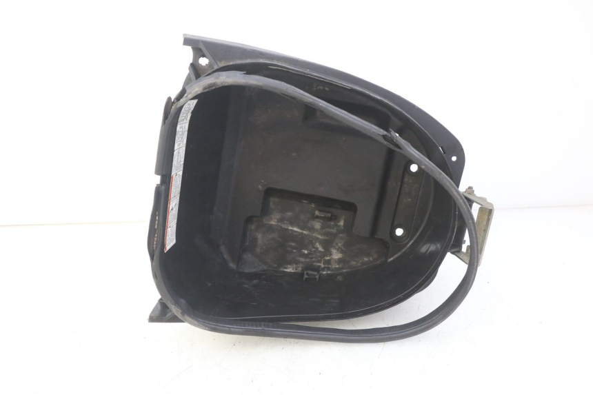 photo de SITZBANKABDECKUNG SUZUKI SIXTEEN 125 (2008 - 2010)