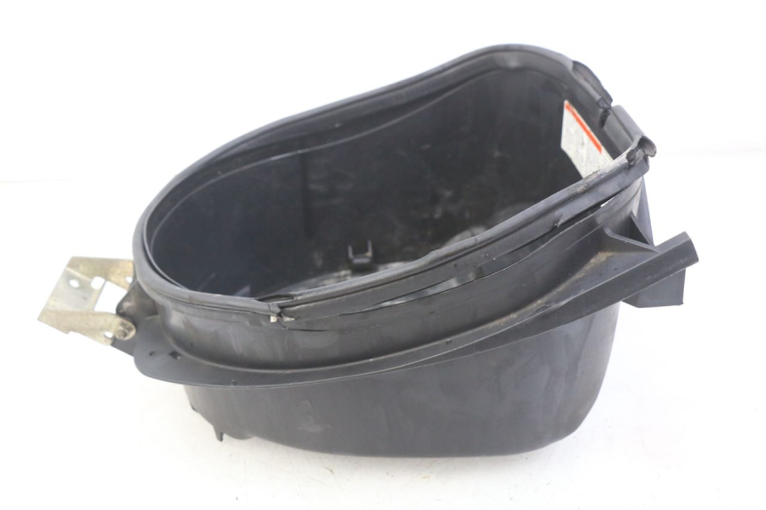 photo de SITZBANKABDECKUNG SUZUKI SIXTEEN 125 (2008 - 2010)