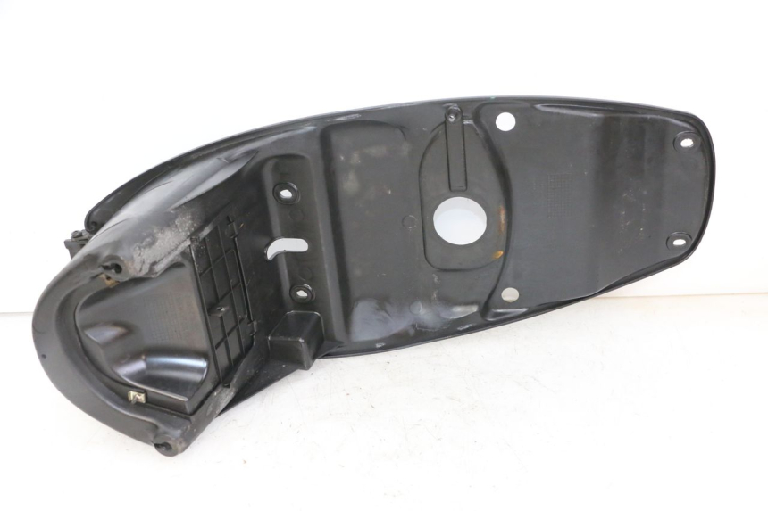 photo de HELMFACH PEUGEOT TWEET PRO CARGO 50 (2018 - 2020) - Zoom auf Gebrauchszustand