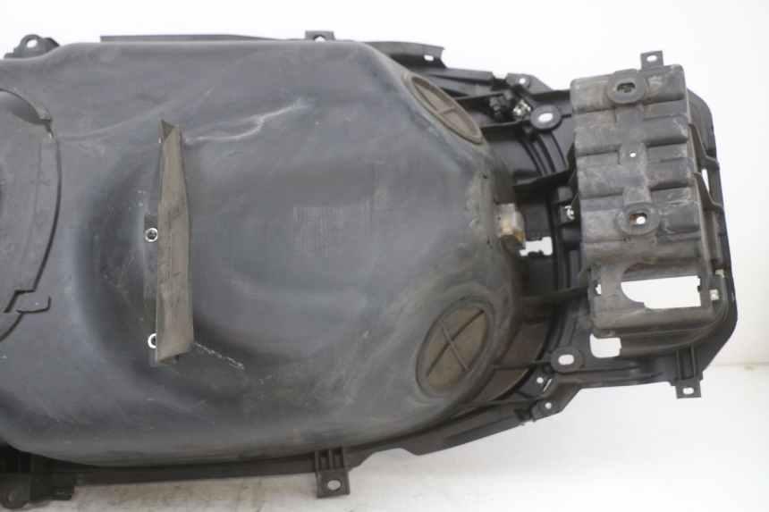 photo de SITZBANKABDECKUNG PIAGGIO X10 125 (2012 - 2017)
