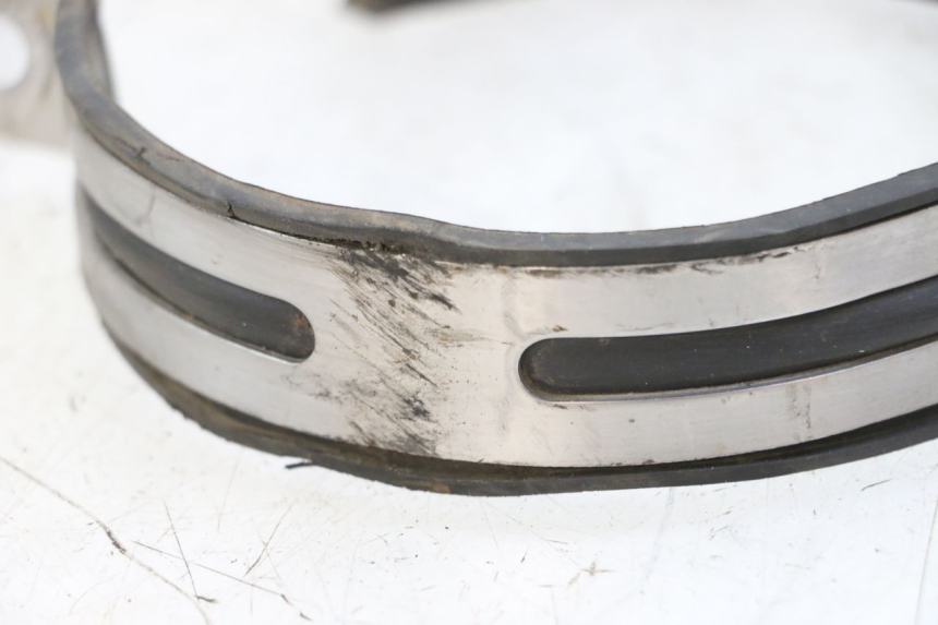 photo de AUSPUFFSCHELLE VONROAD YIBEN 125 (2006 - 2010) - Alternative Perspektive