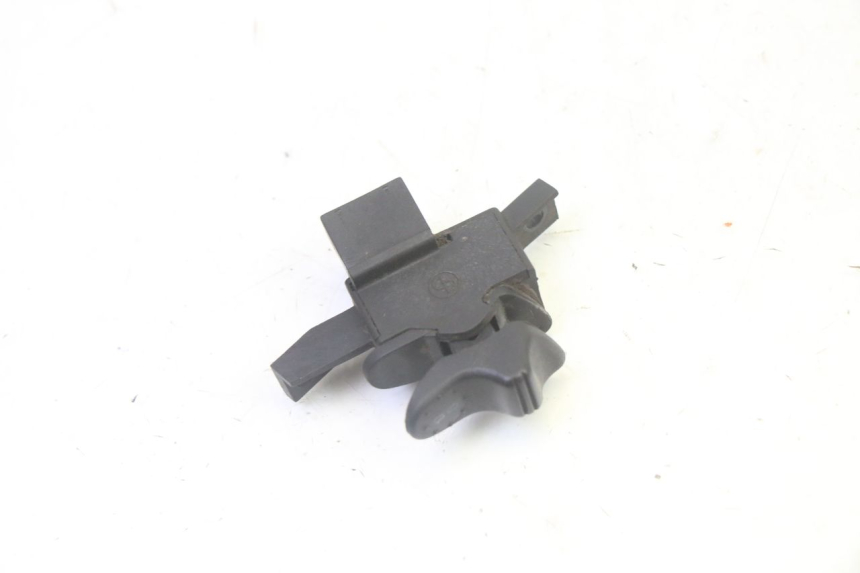 photo de BLINKER SCHALTER SUZUKI BURGMAN 125 (2007 - 2014)