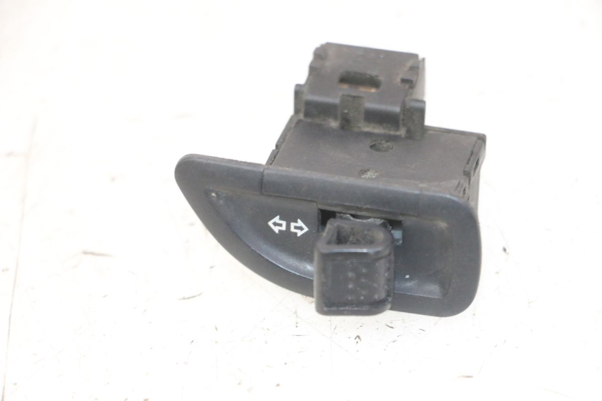 photo de BLINKER SCHALTER PIAGGIO MP3 LT 300 (2010 - 2016)