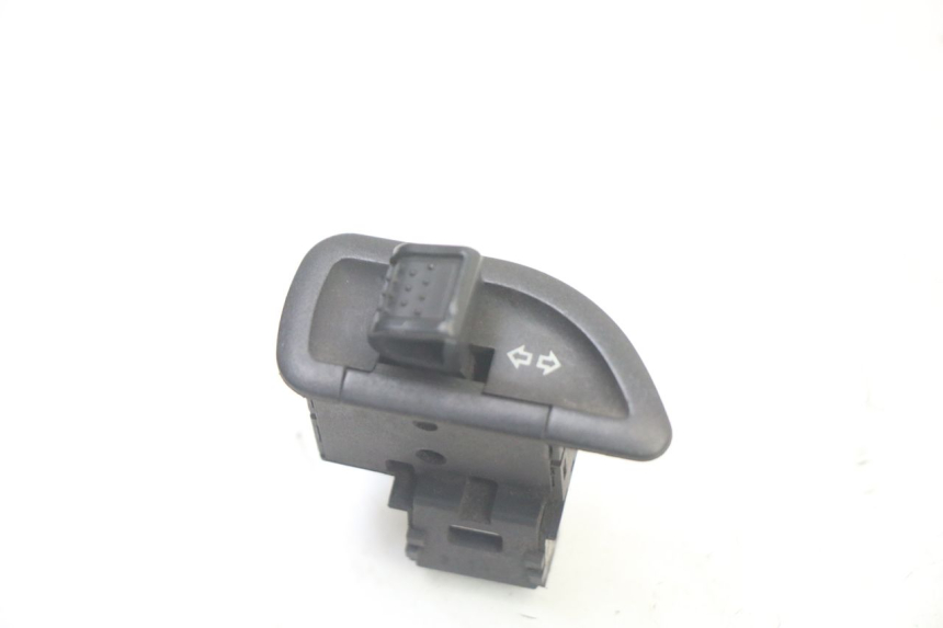 photo de BLINKER SCHALTER PIAGGIO MP3 500 (2011 - 2015)