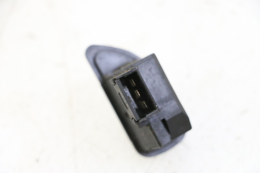 photo de BLINKER SCHALTER PIAGGIO MP3 500 (2014 - 2016)