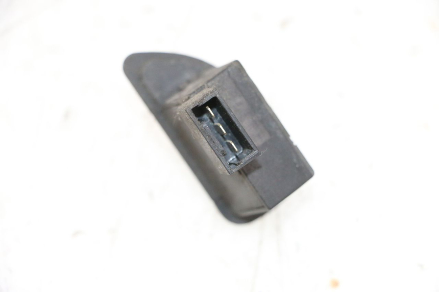 photo de BLINKER SCHALTER PIAGGIO X8 125 (2004 - 2007) - Zoom auf Gebrauchszustand