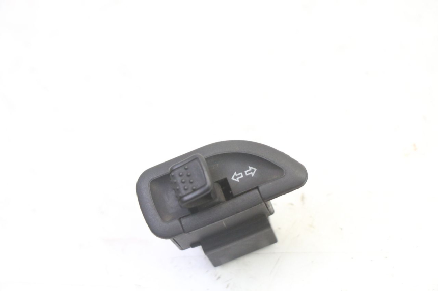 photo de BLINKER SCHALTER PIAGGIO X9 EVOLUTION 125 (2003 - 2007)