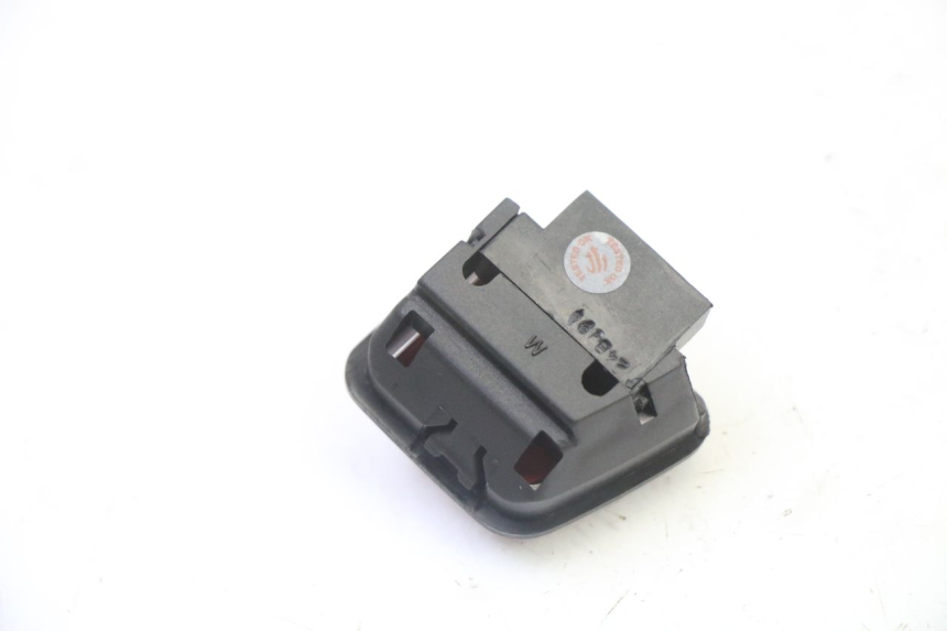 photo de SCHALTER ON OFF PIAGGIO MP3 HPE 310 (2024 - 2025)