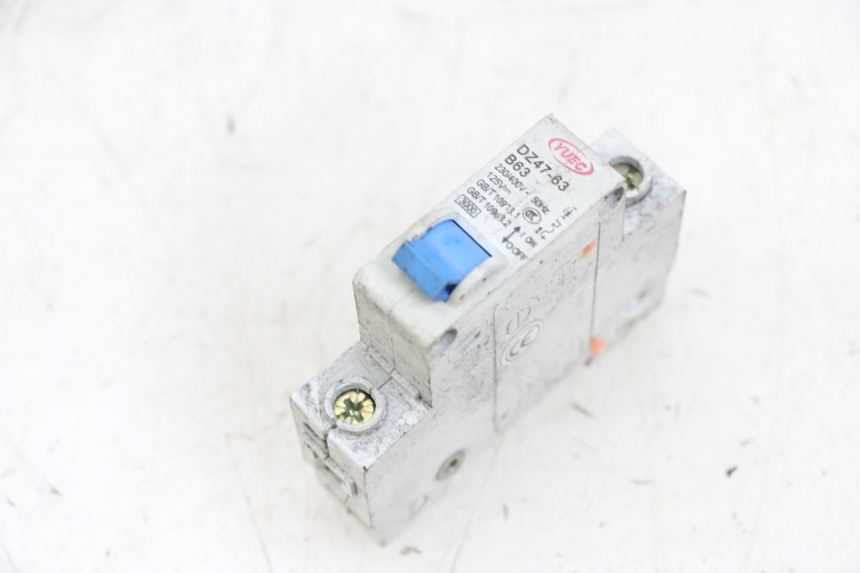 photo de SCHALTER ON OFF EFUN PUSA 1 - Hauptansicht