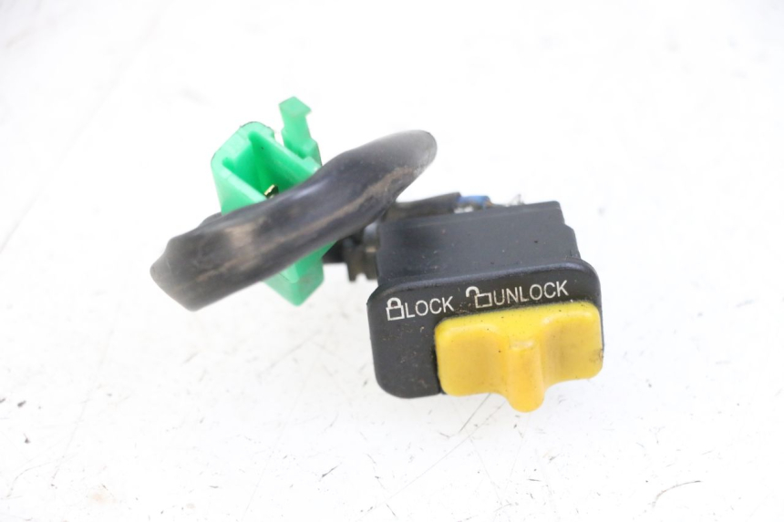 photo de SCHALTER ON OFF PEUGEOT TWEET 4T 50 (2014 - 2019)