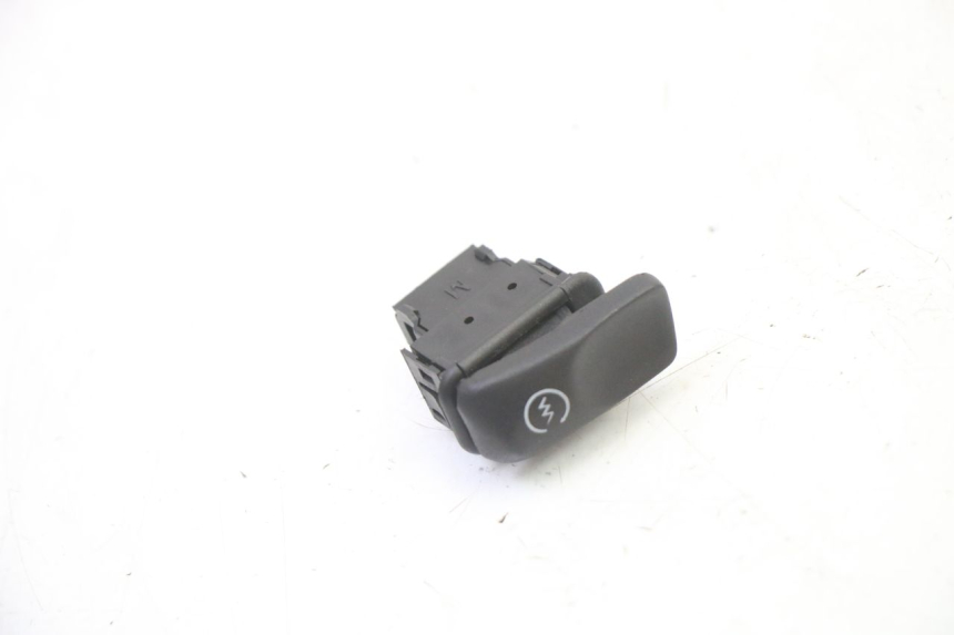 photo de STARTER SCHALTER PIAGGIO MP3 HPE 310 (2024 - 2025)