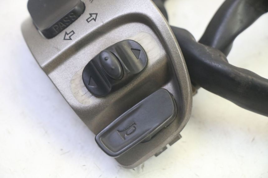 photo de RECHTS SCHALTER QUADRO 4 4D 350 (2015 - 2018)