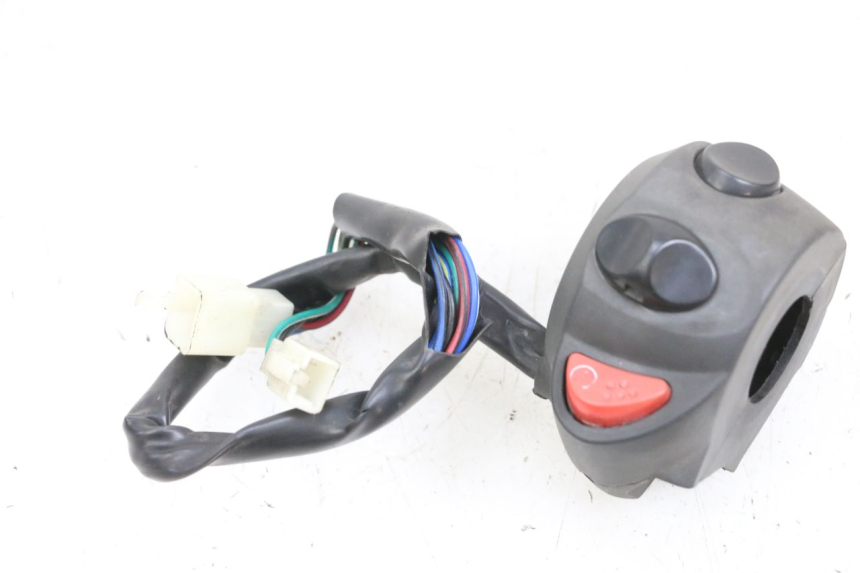 photo de RECHTS SCHALTER ADIVA AD3 300 (2014 - 2020)