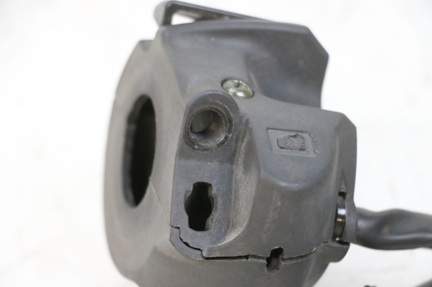 photo de RECHTS SCHALTER ADIVA AD3 300 (2014 - 2020)